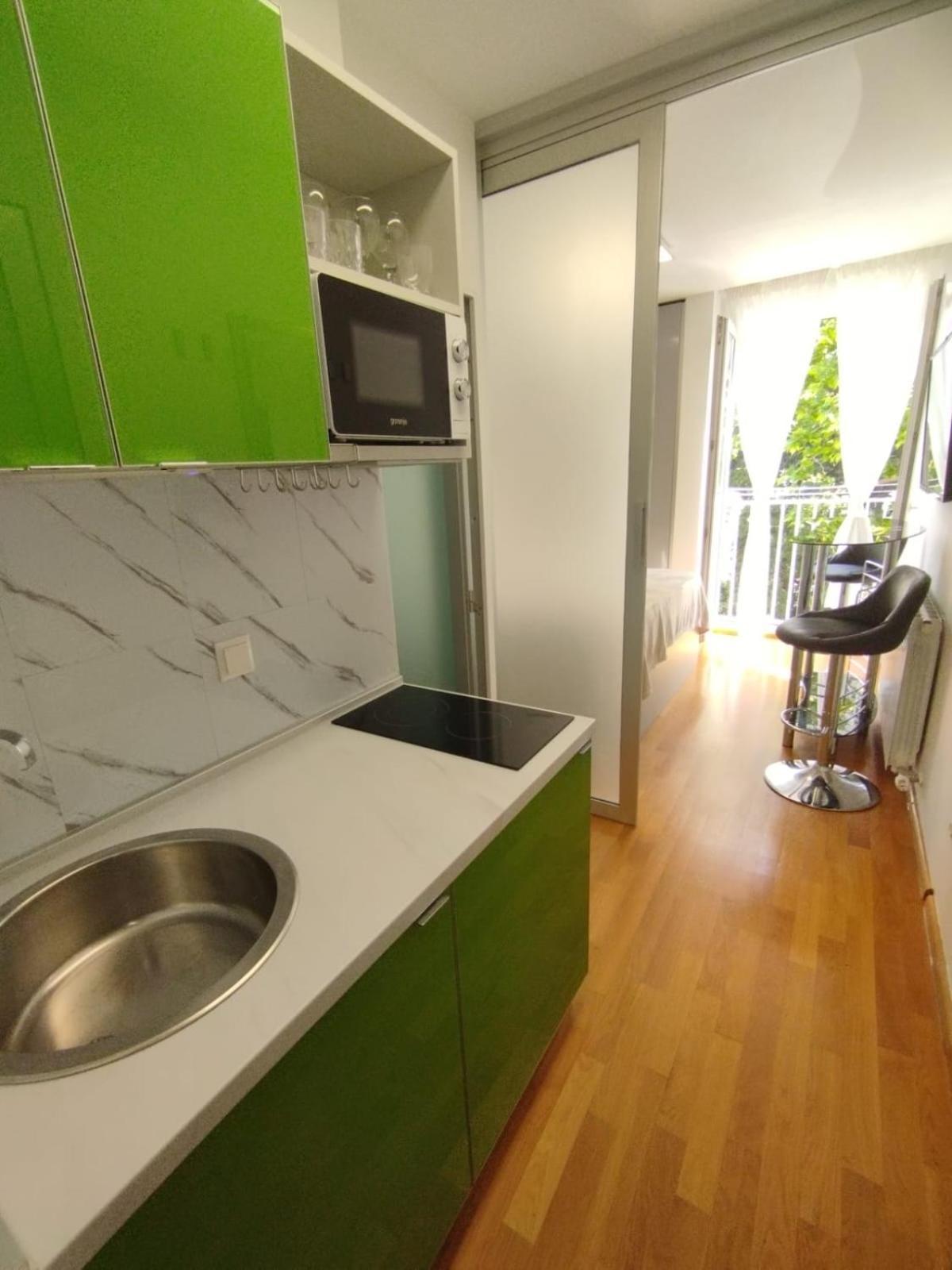 Apartman Bella Vista - Cozy With Easy Check-in And Free Parking