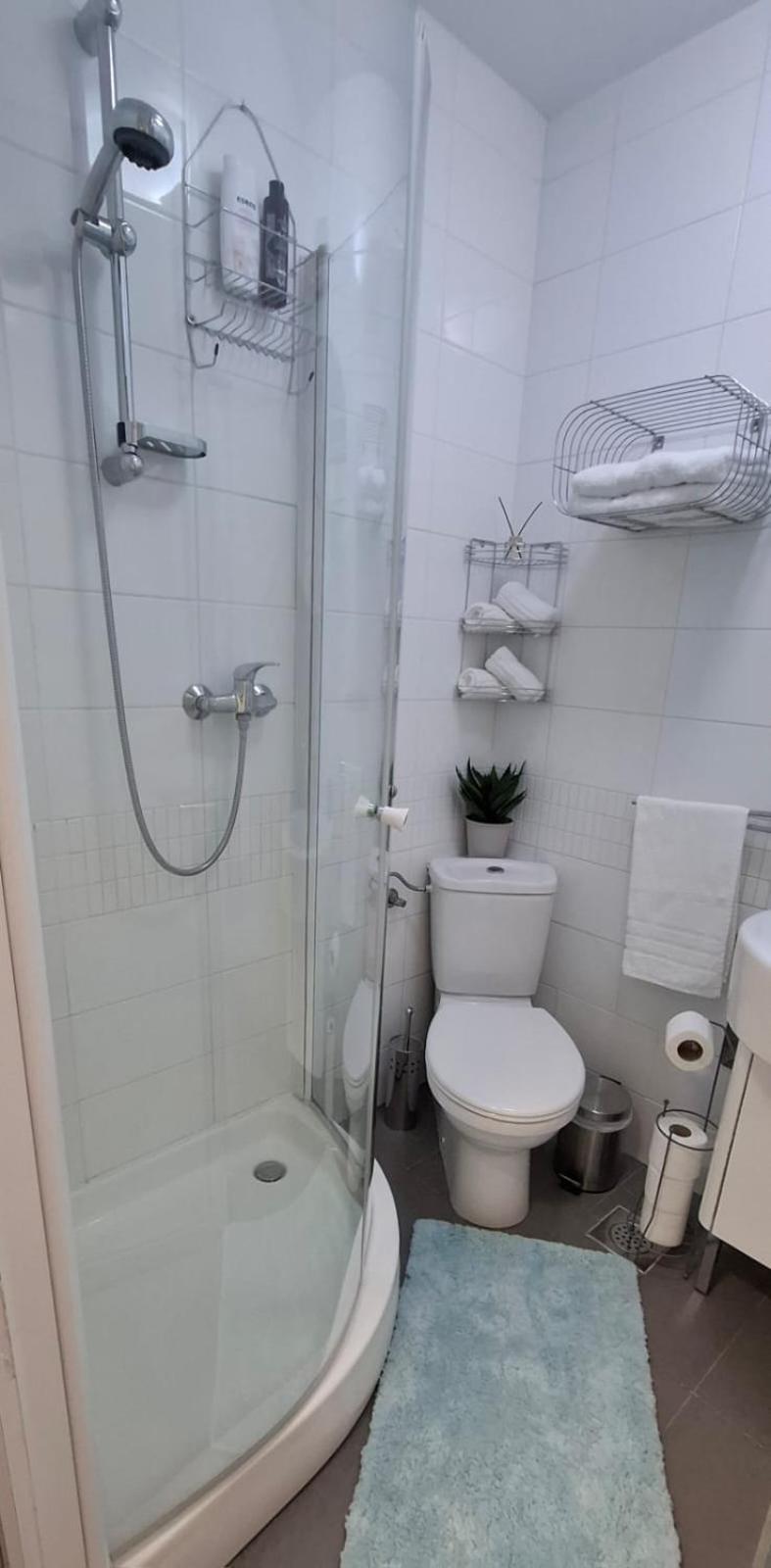 Apartman Bella Vista - Cozy With Easy Check-in And Free Parking Split