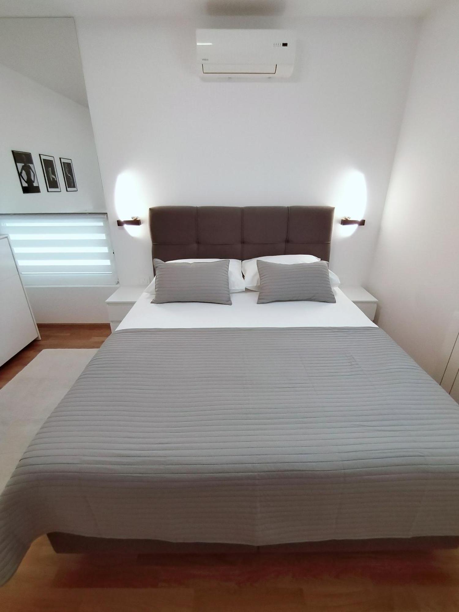 Bella Vista - Cozy With Easy Check-in And Free Parking *